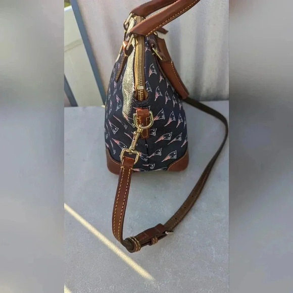 Dooney & Bourke New England Patriots Satchel Shoulder Bag (Retired)(NWOT) - Picture 8 of 13
